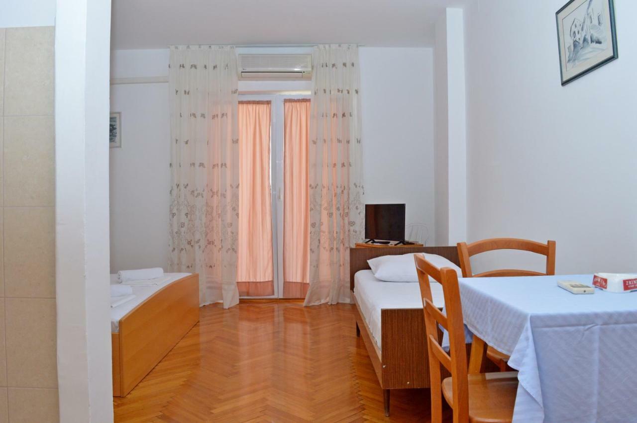 Apartmani Macak II Novalja Zewnętrze zdjęcie